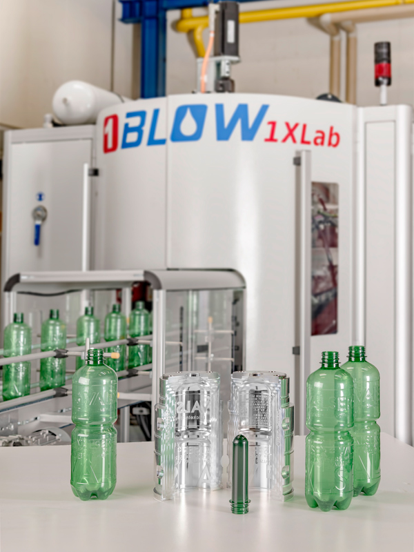 Schultze Anlagentechnik GmbH Labor Testmaschine und Flaschen