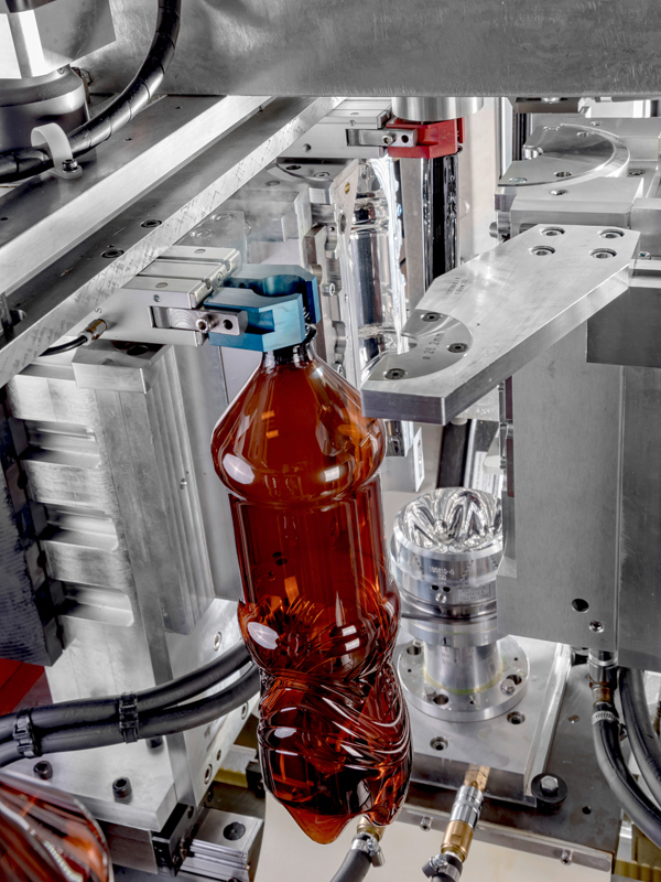 Schultze Anlagentechnik GmbH Technologiezentrum Musterflasche in Maschine